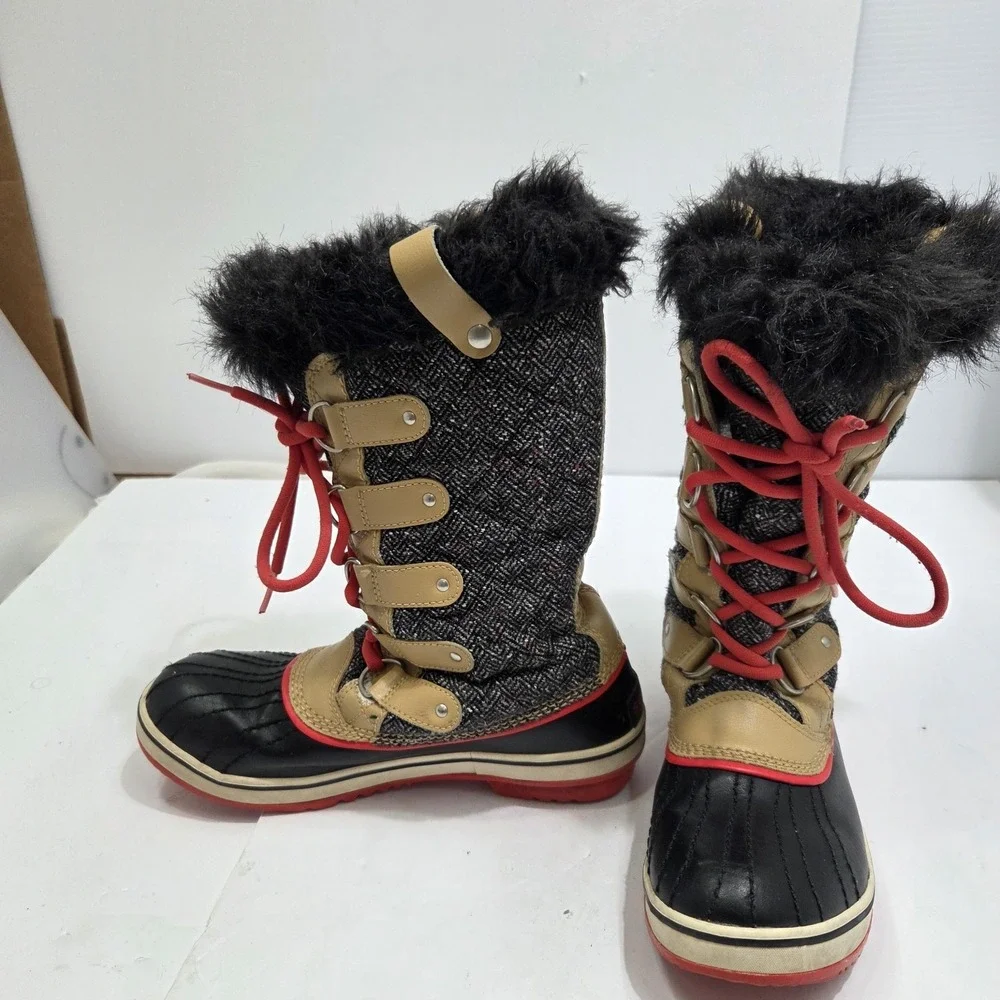 Sorel Tofino‎ Herringbone Boots Waterproof Fur Top Size 7.5 Gorpcore Winter Snow